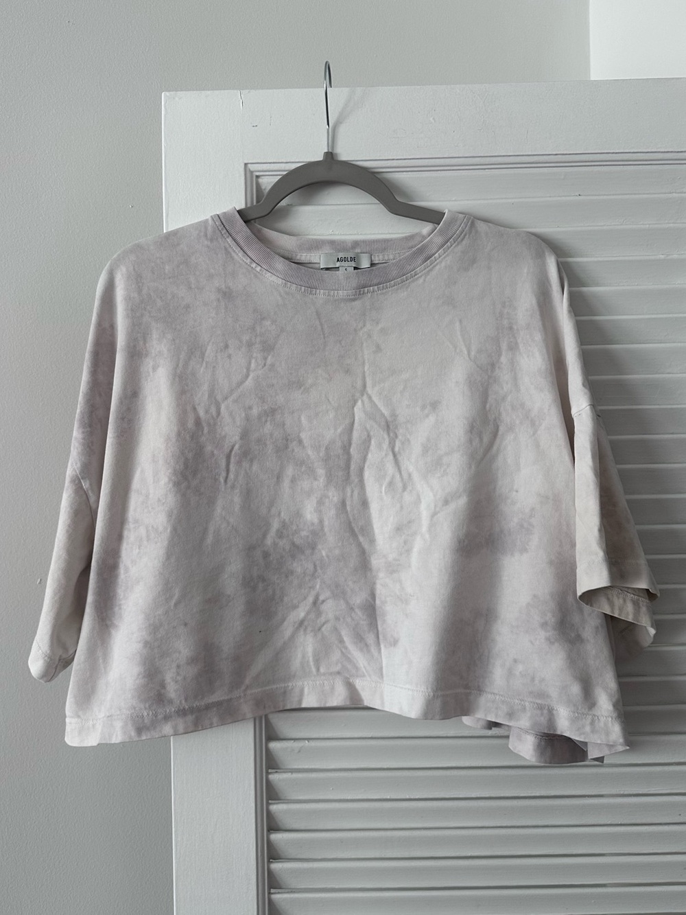 Agolde Women's Cropped Tie-Dye Tee in Light Gray